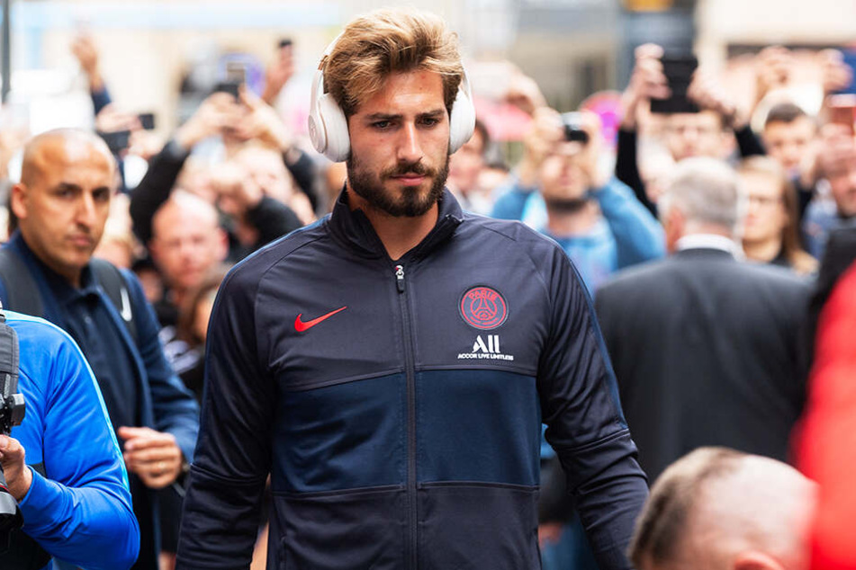 Aktuell steckt Kevin Trapp in der Vorbereitung mit seinem (Noch)-Arbeitgeber Paris Saint-Germain.