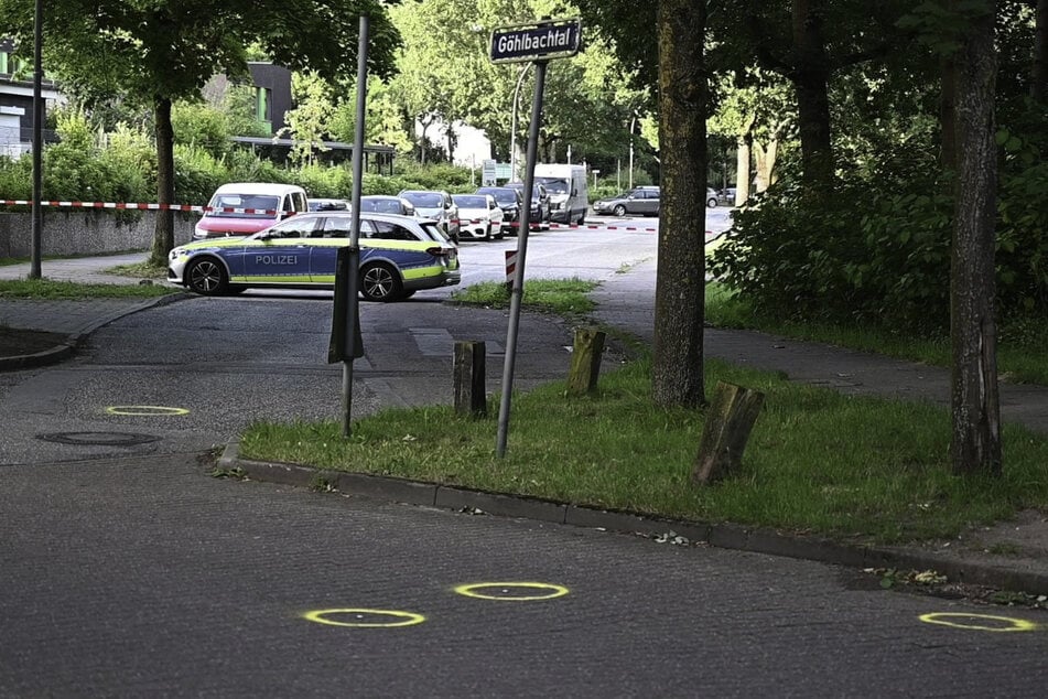 Schüsse mitten im Wohngebiet! Polizei im Großeinsatz