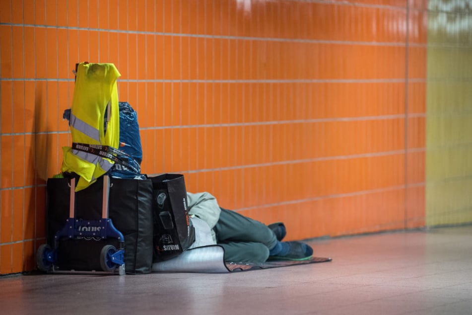Darf dies zum alltäglichen Bild in Stuttgart werden? Laut Minister Lucha müsse jeder, der einen Menschen in Not sieht, handeln.