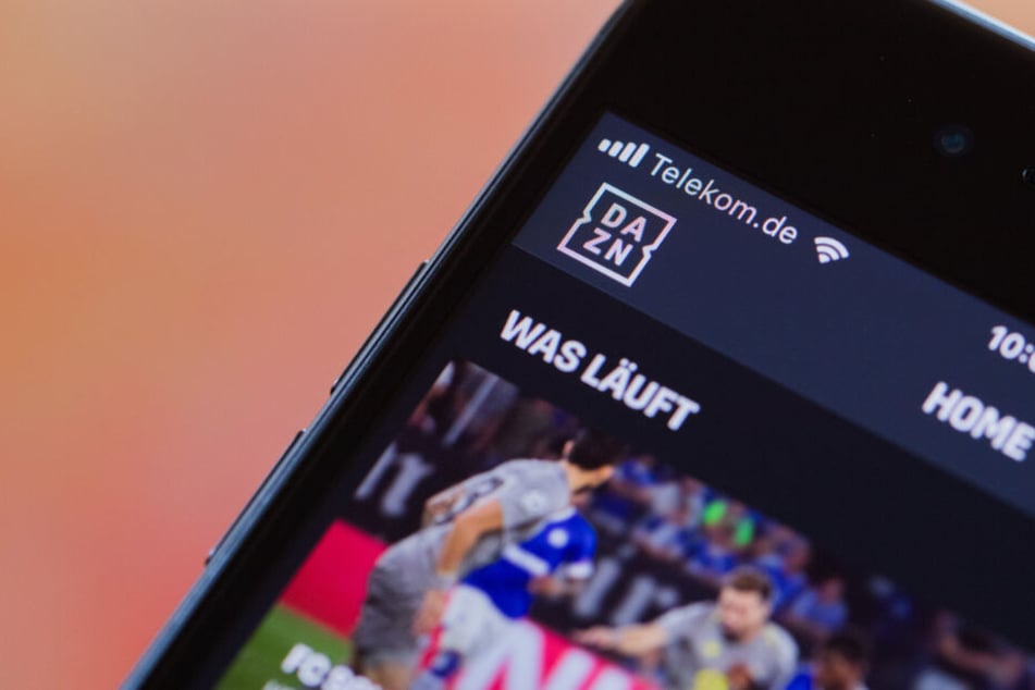 Durch einen technischen Fehler konnten deutsche Zuschauer auf DAZN das EM-Spiel Deutschland gegen Irland zeitweise sehen. (Symbolbild)