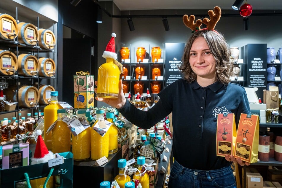 "Bombardino und Karamellkugeln sind der Renner", sagt "Vom Fass"-Mitarbeiterin Annabella Bauer (24).