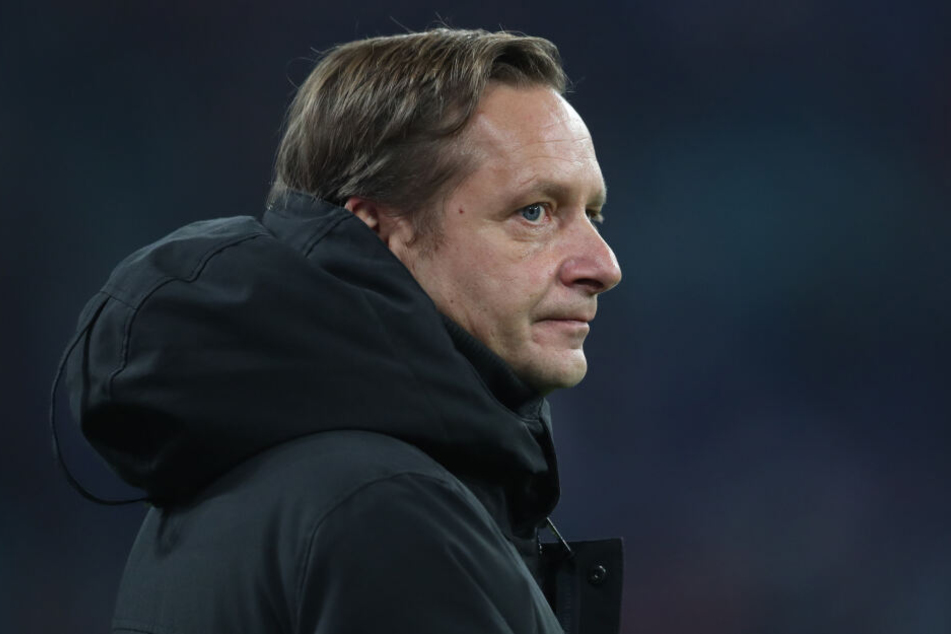 Sportdirektor Horst Heldt (30) möchte Höwedes gern zum 1. FC Köln holen.