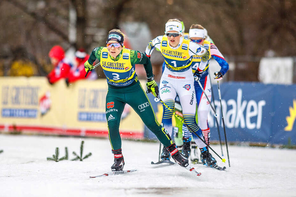 Sandra Ringwald (vorn) hätte viel eher das Tempo anziehen müssen. Stattdessen stürzte sie anschließend 300 Meter vorm Ziel.
