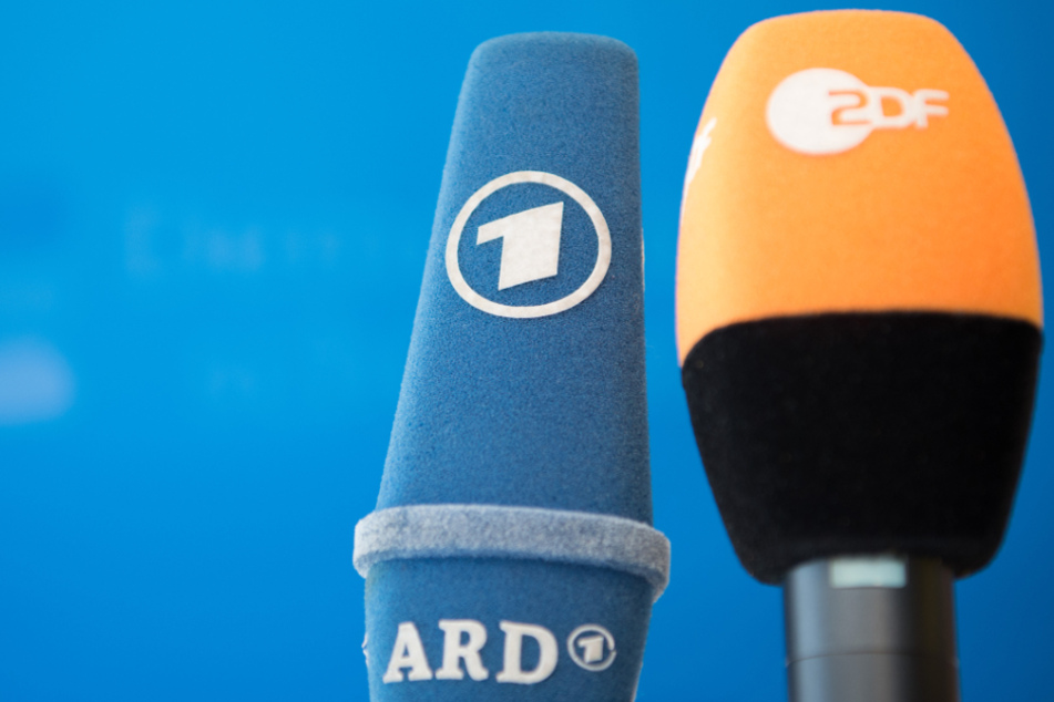 ARD und ZDF finanzieren sich hauptsächlich über den Rundfunkbeitrag. (Symbolbild)