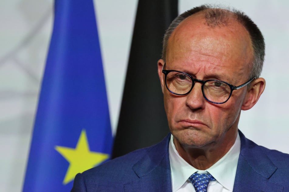 Die Mehrheit der Befragten ist mit der Arbeit von Bundeskanzler Friedrich Merz (70, CDU) unzufrieden.