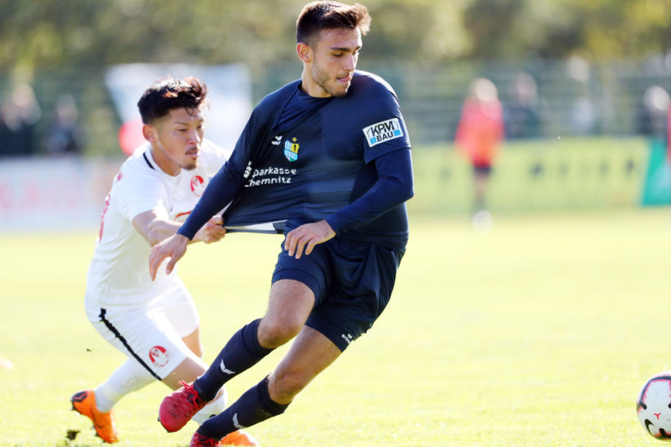 Beim 4:0-Sieg in Rathenow spielte Ioannis Karsanidis von Beginn an. Hier enteilt er dem Japaner Suguru Watanabe.