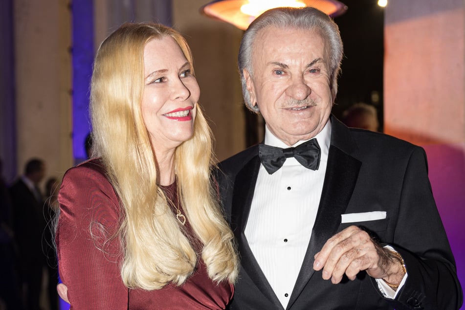 Mit seiner Heike (51) ist Willi Weber (83) seit rund elf Jahren zusammen.