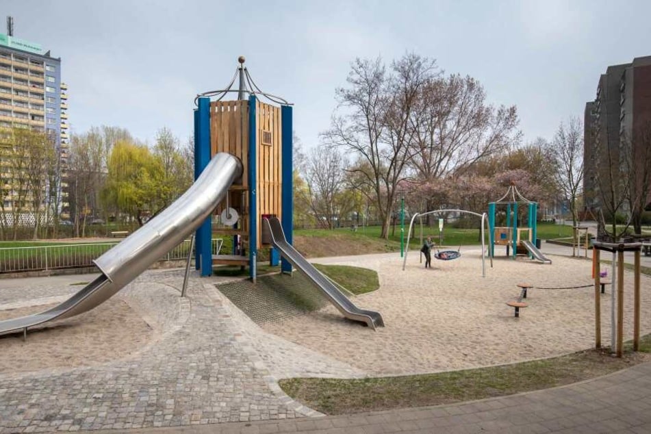 Auch der Spielplatz am Falkeplatz erhielt eine Frischekur.