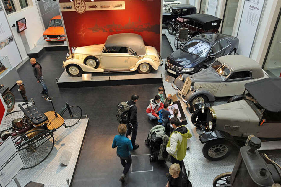 Die Mitarbeiter im Verkehrsmuseum sollen mehr Geld bekommen.