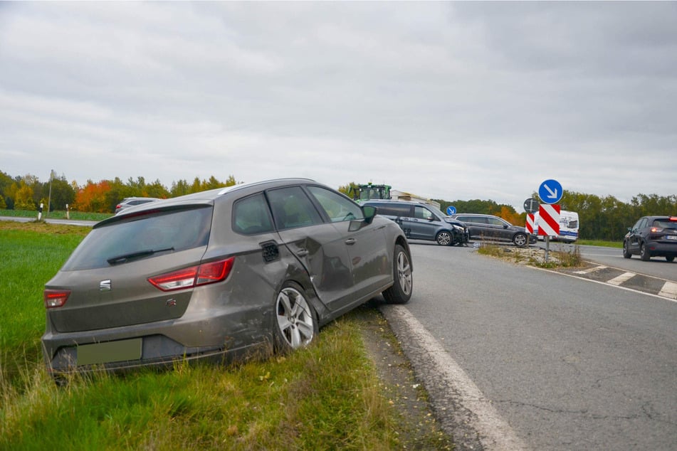 Ein Vorfahrtsfehler sorgte am Donnerstagnachmittag für einen hohen Sachschaden an der S148.
