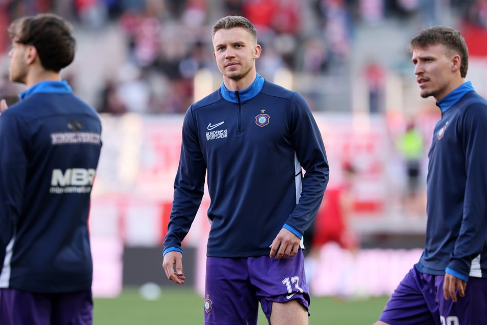 Bleibt Defensivmann Erik Majetschak (26, Mitte) dem FCE auch in Zukunft erhalten?