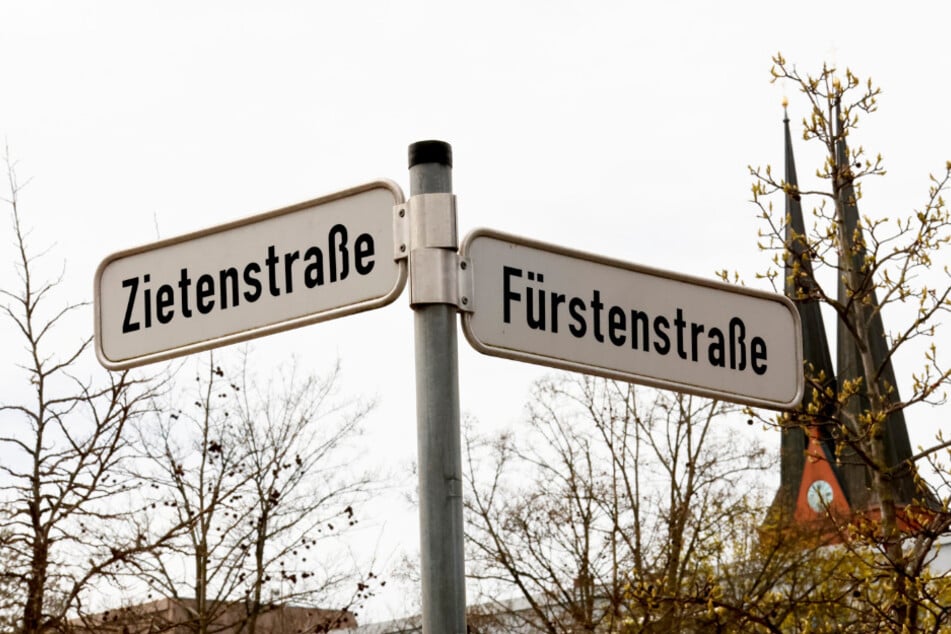 In der Fürstenstraße kam es zu zwei Überfällen.