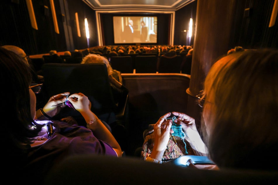 Im Kino Metropol kann wieder gestrickt werden. (Symbolbild)