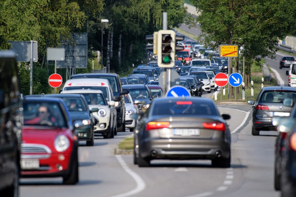 Der Anteil großmotoriger Autos liegt im Bundesdurchschnitt bei 14 Prozent. Alle Landkreise in Sachsen-Anhalt liegen darunter. (Symbolbild)
