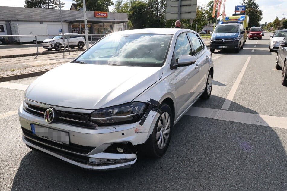 An dem VW Polo entstand ein beträchtlicher Sachschaden.