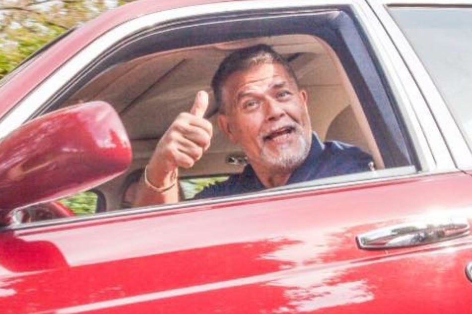 Der Holländer Emile Ratelband (69) möchte sich 20 Jahre jünger klagen