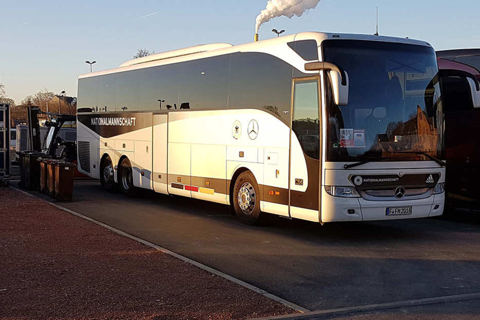 Farbanschlag auf Bus der Frauen-Nationalmannschaft