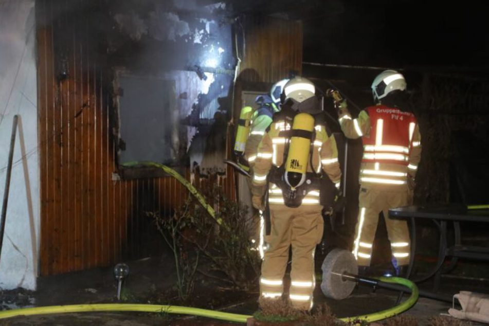 Insgesamt waren 33 Einsatzkräfte vor Ort.