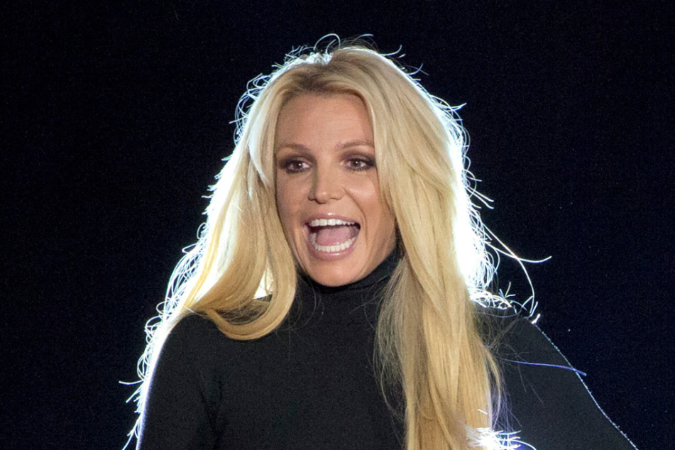 Edelfan Britney Spears (40) soll ihre Leidenschaft für Manchester City entdeckt haben.