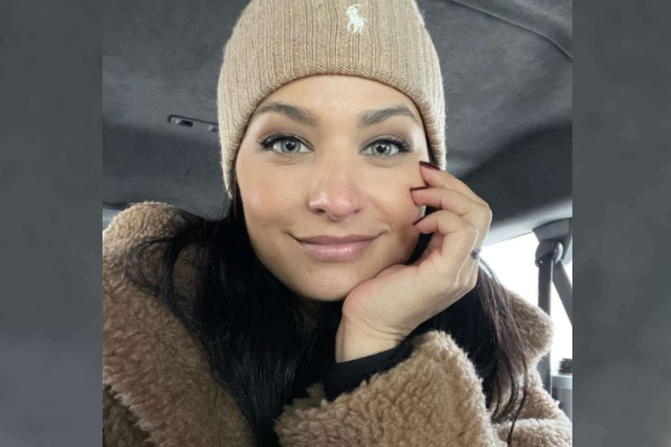 Amira Pocher (28) hat krasse Zeiten hinter sich. Als sie nach Deutschland kam, war sie quasi mittellos. In ihrem Podcast "Hey, Amira!" sprach sie über diese schwere Zeit.