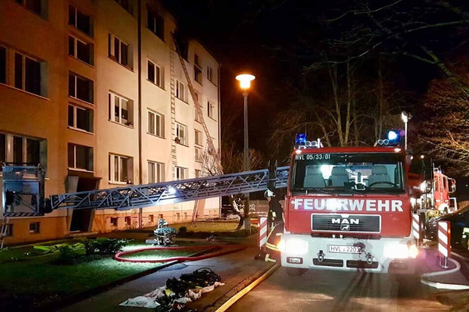 Die Feuerwehr konnte den Mann schließlich befreien.