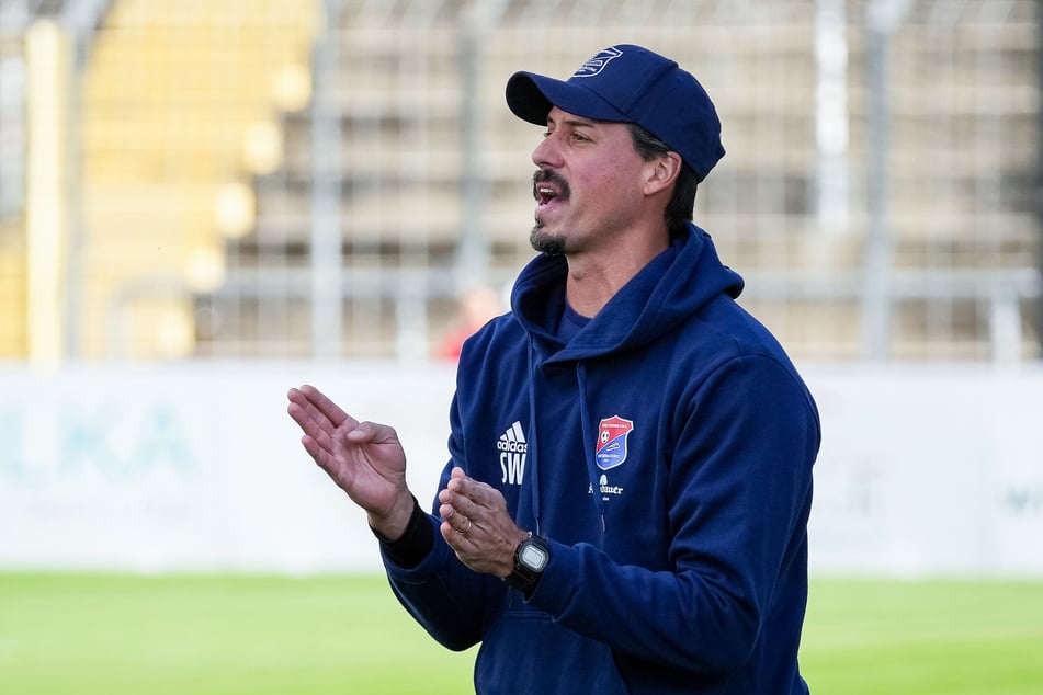 Sandro Wagner (35) ist in der zweiten Saison Cheftrainer der Hachinger und überhaupt im Herrenbereich tätig. Nach der Saison wird er die Münchner verlassen.