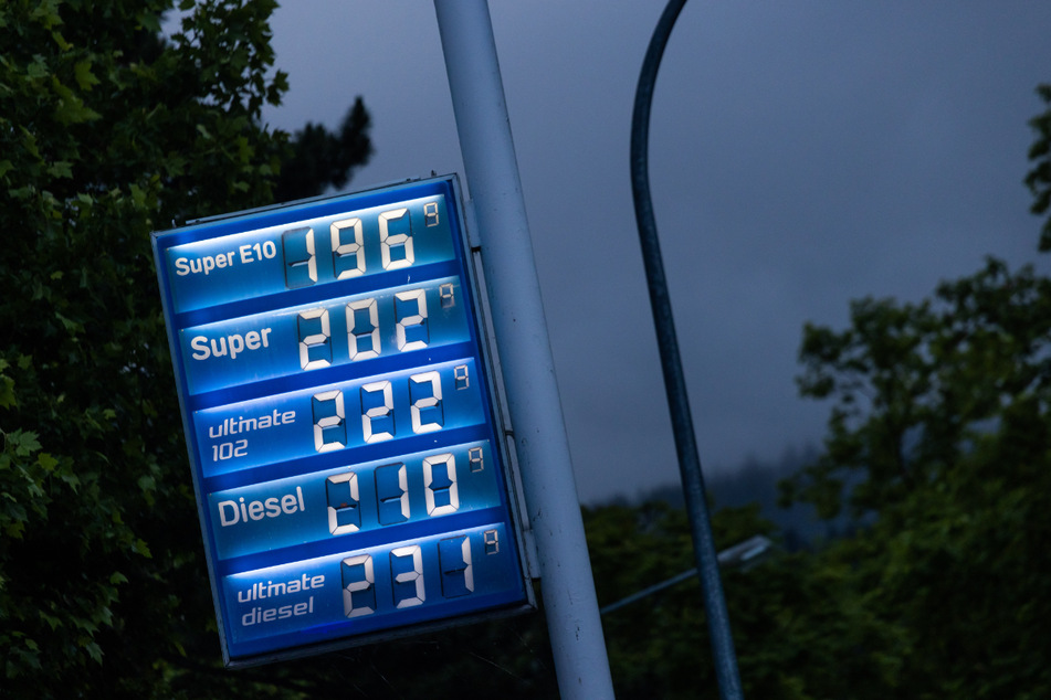 Trotz Tankrabatt sind die Preise an den Tankstellen scheinbar kaum gesunken.