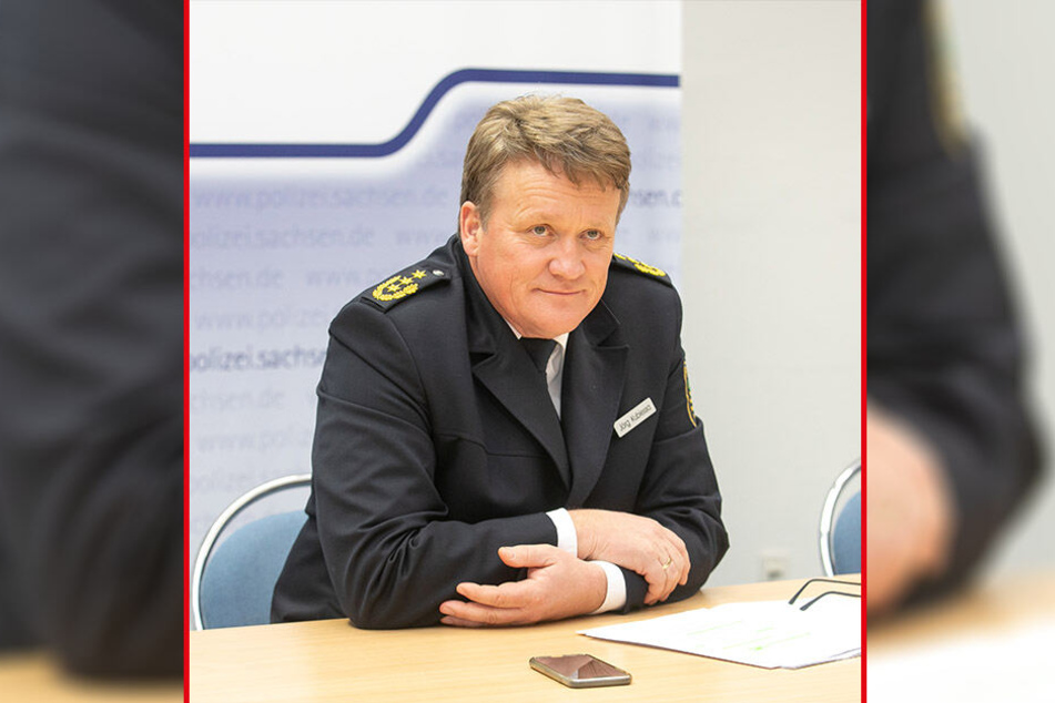 Der Autoklau hat dem Dresdner Polizeipräsidenten Jörg Kubiessa (54) die Statistik verhagelt.