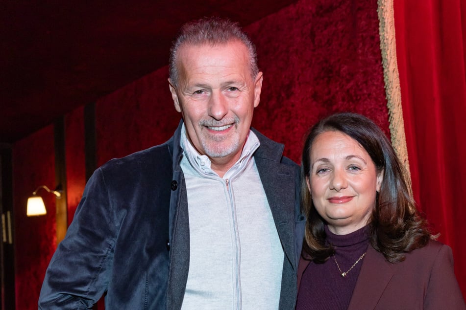 Star-Koch Karlheinz Hauser (58) hat sich nach dem Tod seines Sohnes gemeinsam mit seiner Frau Margarete (50) wieder in der Öffentlichkeit gezeigt.
