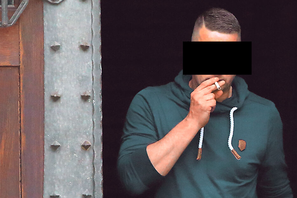 Fabian R. (30, l.) wurde wegen der illegalen Raserei verurteilt.