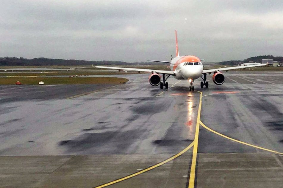 Auf dem Hamburger Flughafen ging aufgrund eines Unwetters nichts mehr. (Symbolbild)