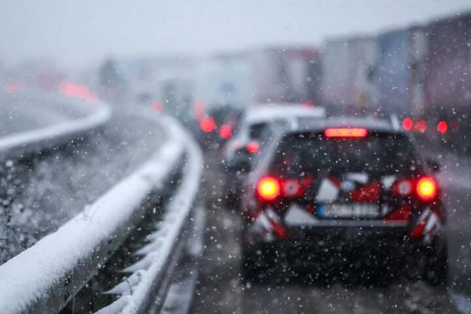 Wintersportler werden zwischen dem 28. Februar und dem 2. März vermutlich für starken Verkehr in Richtung Alpen sorgen. (Symbolbild)