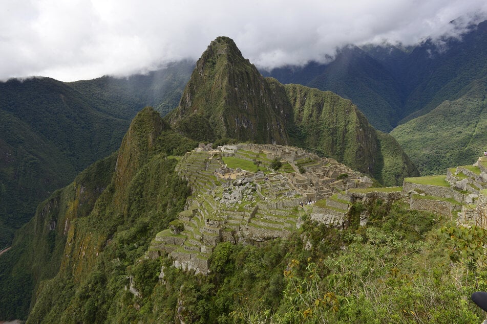 Jedes Jahr wollen Zehntausende die geheimnisvolle Inka-Stadt Machu Picchu besichtigen. (Archivbild)