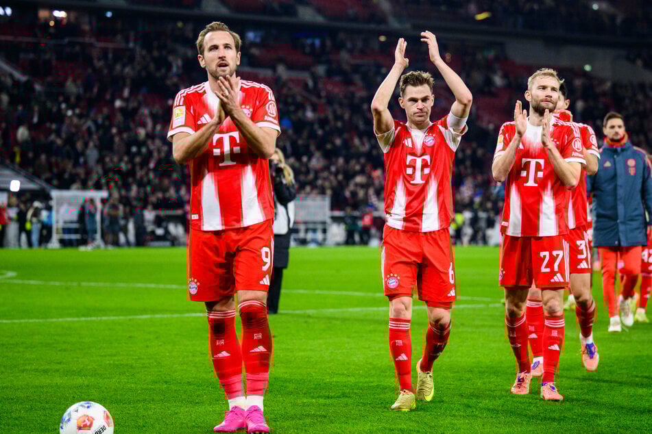 Die Vertragsgespräche mit Konrad Laimer (28, r.) beim FC Bayern stocken.