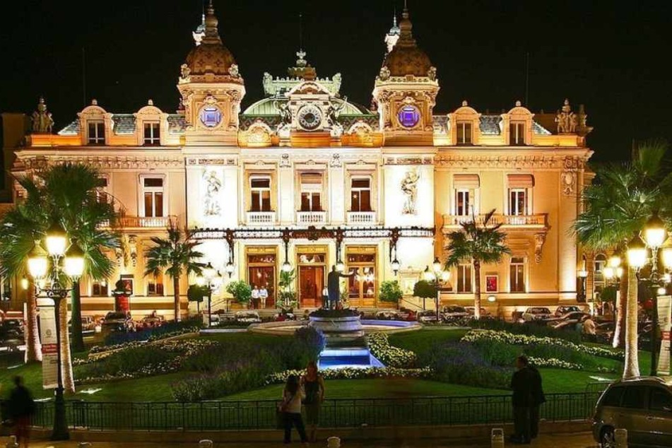 Auch das Casino Monte-Carlo gehört zur Liste der extravagantesten Spielhallen der Welt!