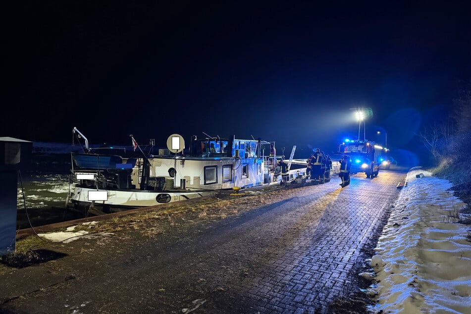 In der Nacht konnte das Leck von Tauchern verschlossen werden.