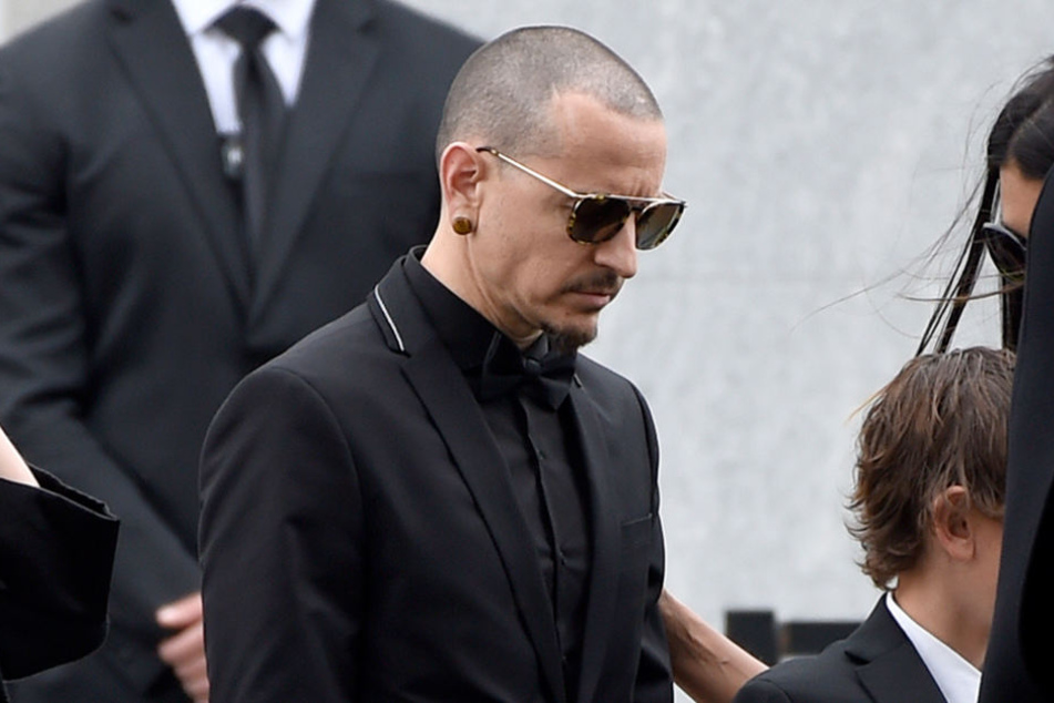 Chester Bennington, hier bei der Trauerfeier für Chris Cornell, wurde am Samstag beerdigt.