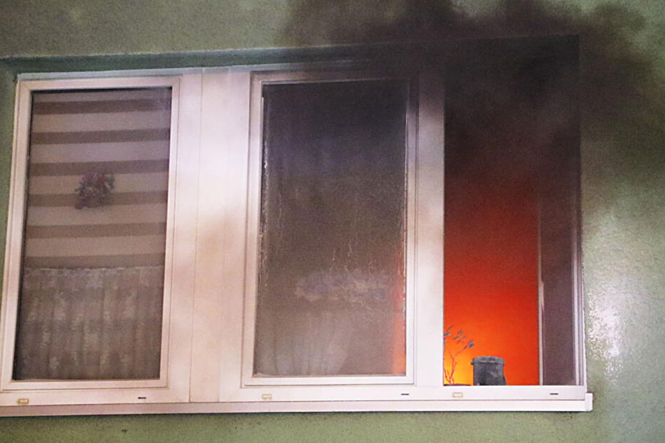 Das Feuer in der Chemnitzer Scharnhorststraße war in einer Küche im Erdgeschoss ausgebrochen.