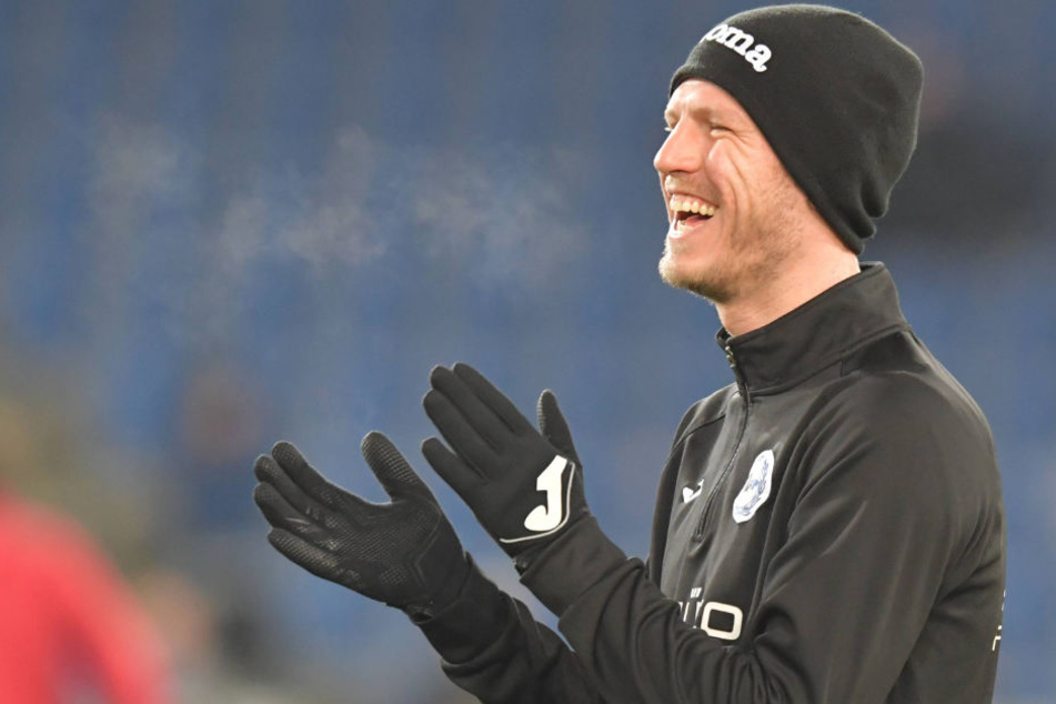 Auch gegen 1. FC Union Berlin saß der 30-Jährige nur auf der Bank und wurde eingewechselt.