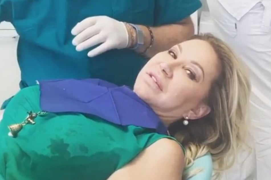 Carmen Geiss (54) beim Zahnarzt.