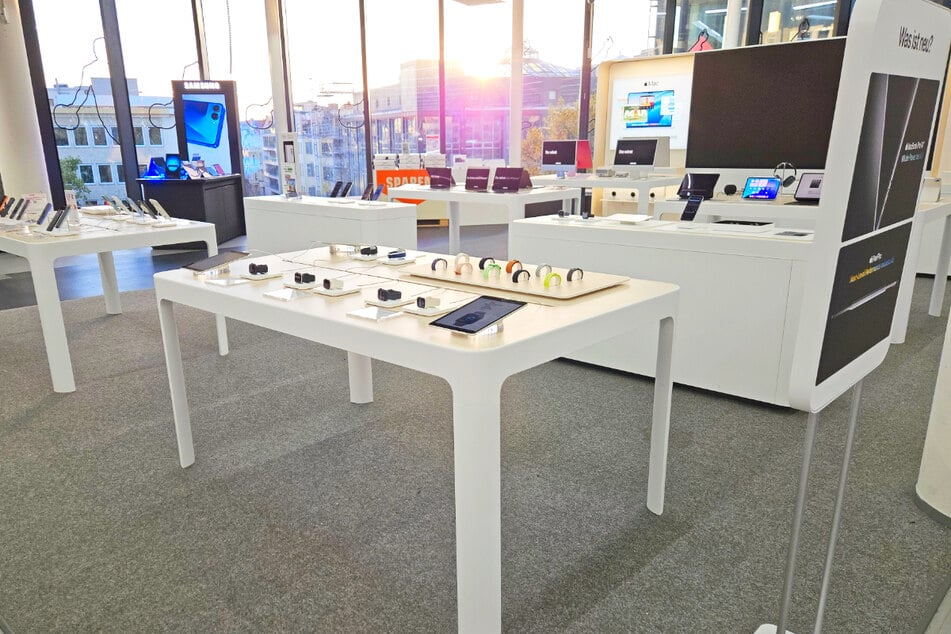 Touchdown auch für Technik: Saturn Berlin Europa-Center öffnet am Sonntag (9.11.) von 13 bis 18 Uhr.