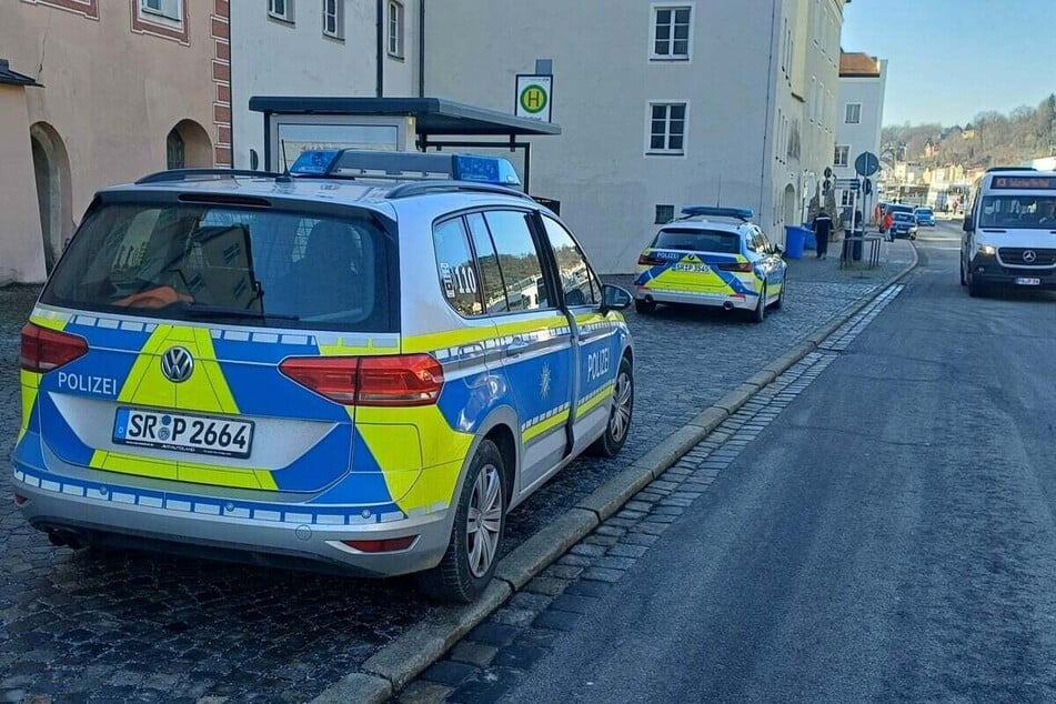 Gefesselter Häftling floh vor der Polizei: 22-Jähriger stellt sich