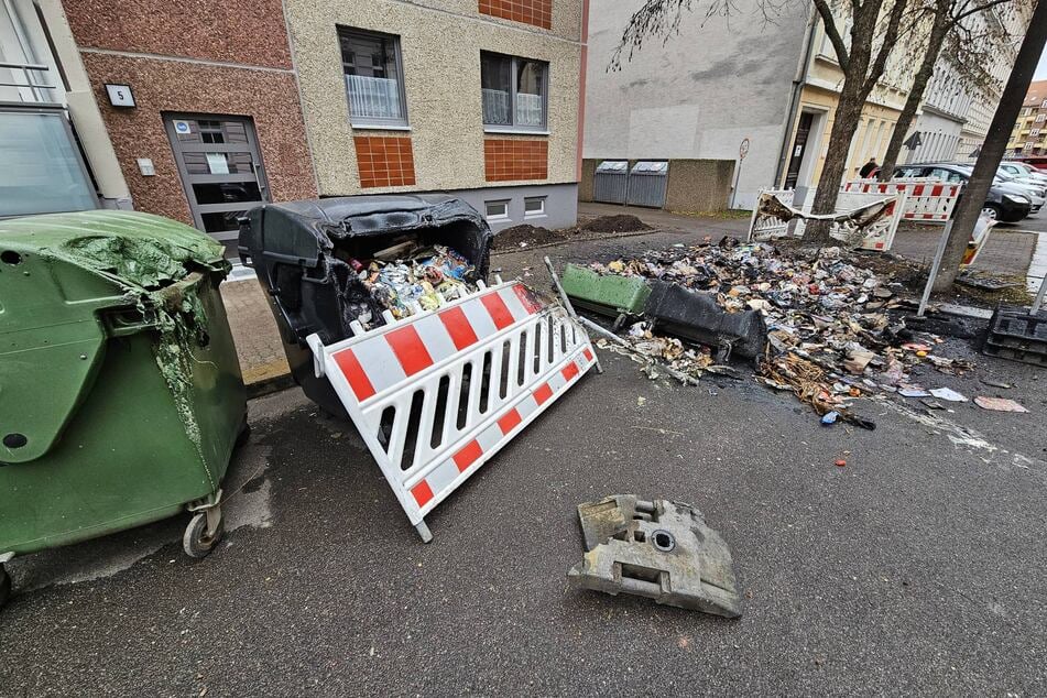 Mehrere Objekte fielen den Flammen zum Opfer.