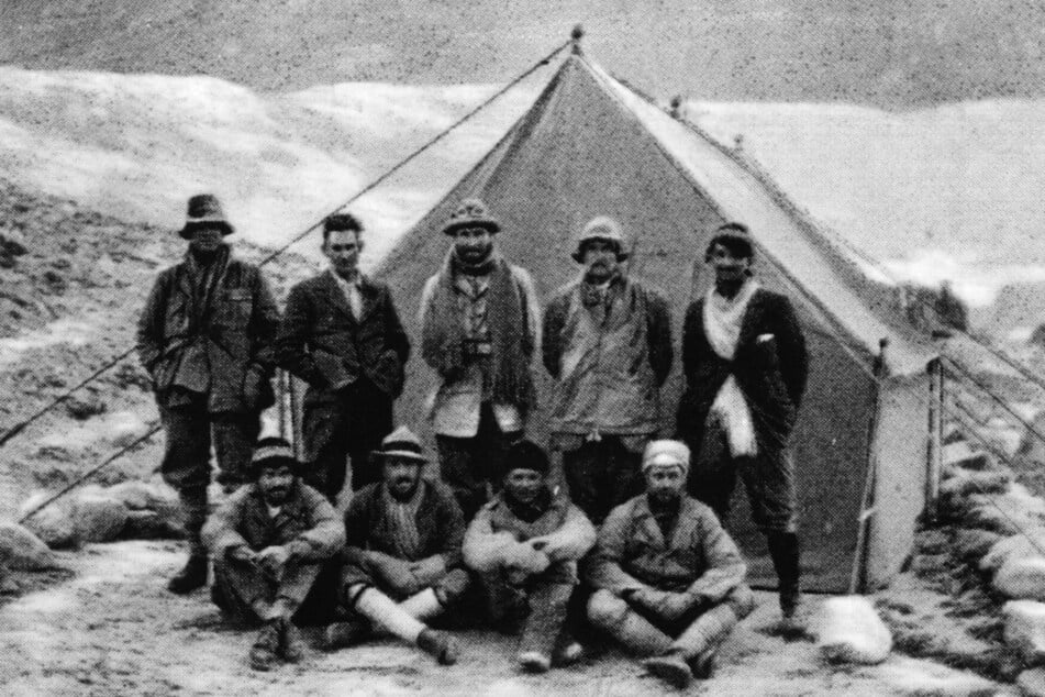 After 100 years, partial remains of Andrew Irvine (top row, l.) have been found on Mount Everest.