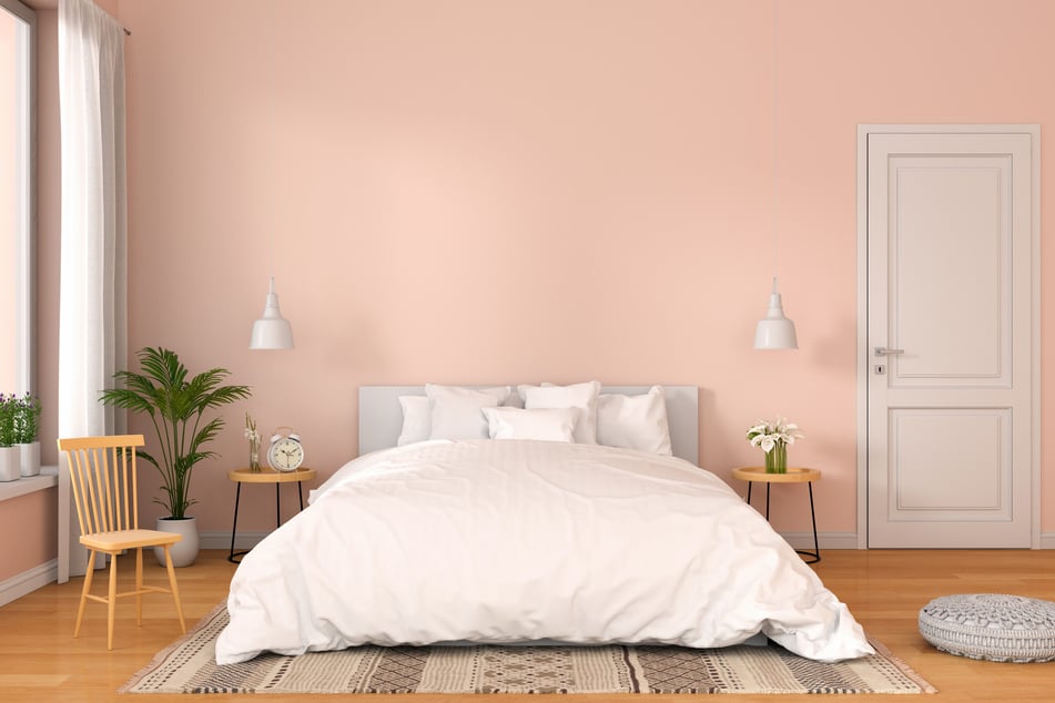 Nach der Feng Shui Methode ist Apricot eine gute Wandfarbe für das Schlafzimmer.