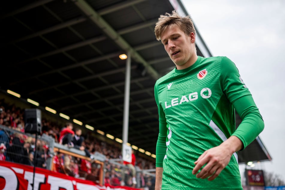 Bei Elias Bethke (22) steht noch der Medizin-Check aus, ehe er am Dienstag in Dresden vorgestellt werden könnte.