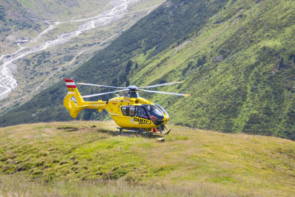 Ein Notartzhubschrauber brachten den verletzten Bergwanderer ins Krankenhaus. (Symbolbild)