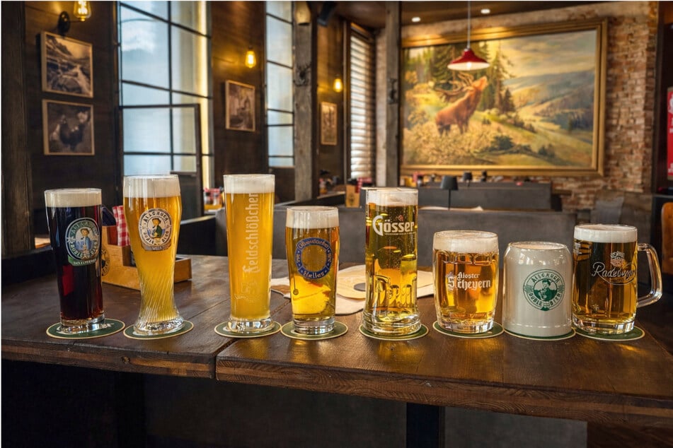 Genießt Spezialitäten wie Büble Edelbräu, Kloster Scheyern Gold Hell, originales Stiegl Goldbräu und viele mehr.