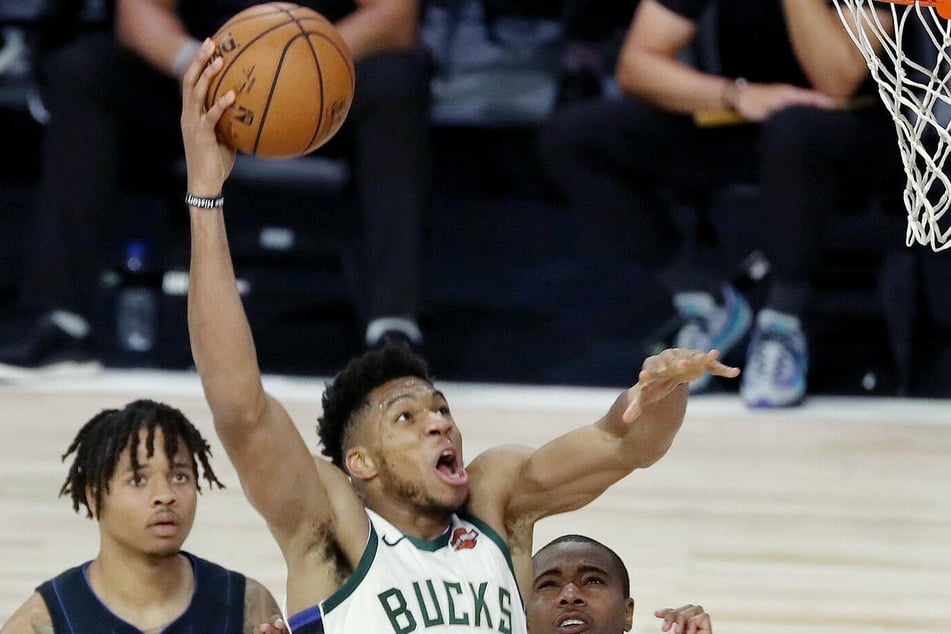 Giannis Antetokounmpo scored a game-high 34 points as the Bucks evened up the series against the Nets