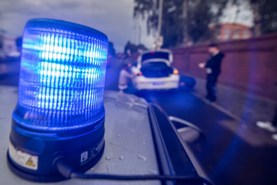 Die Polizei konnte den fliehenden Autofahrer stoppen. (Symbolbild)